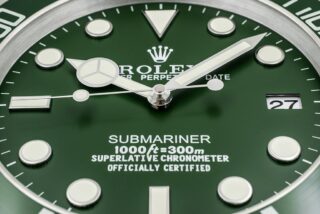 WALL CLOCK – “XL” SUBMARINER Close-Up Focus