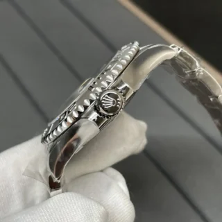 Superclone Yacht-Master Rhodium Dial 126622 Feature Highlight