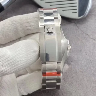 GMT-Master II 126710BLRO "Pepsi" Oyster Style Perspective