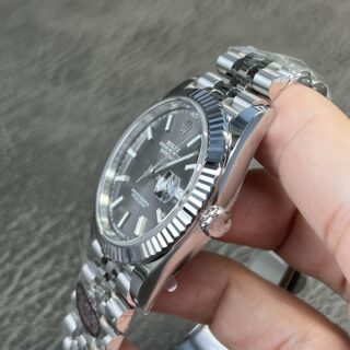 Superclone Datejust Rhodium Dial 126334 Jubilee Close-Up Focus