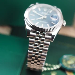 Datejust Blue Dial 126334 Jubilee Profile Shot