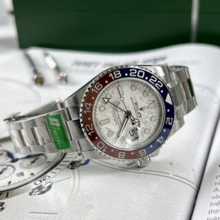 Superclone GMT-Master II Meteorite Dial 126719BLRO "Superman" Oyster Close-Up Focus