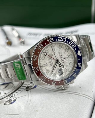 Superclone GMT-Master II Meteorite Dial 126719BLRO "Superman" Oyster Close-Up Focus