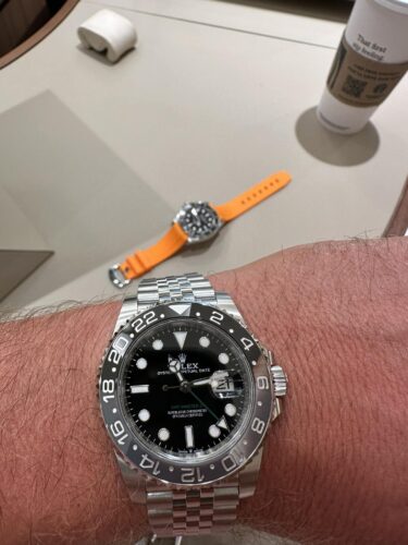 Superclone Rolex GMT-Master II 126710GRNR "Bruce Wayne" Jubilee photo review