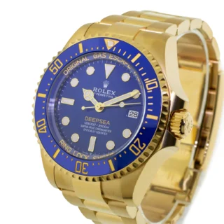 Superclone Deepsea Sea-Dweller 136668LB 2024 Perspective View