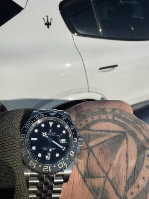 Superclone Rolex GMT-Master II 126710GRNR "Bruce Wayne" Jubilee photo review
