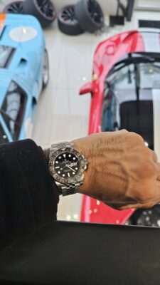 Superclone Rolex GMT-Master II 126710GRNR "Bruce Wayne" Jubilee photo review