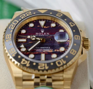 Superclone GMT-Master II 126718GRNR Tiger Iron Dial Feature Highlight