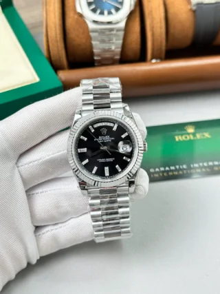 Day-Date Black Dial Fluted Bezel Presidential Bracelet