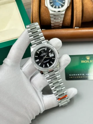 Day-Date Black Dial Fluted Bezel Presidential Bracelet