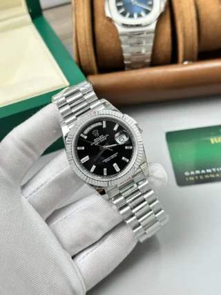 Day-Date Black Dial Fluted Bezel Presidential Bracelet