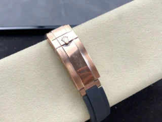 Superclone Daytona 126515LN Bright Chocolate Dial Style Perspective