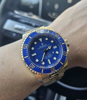 Gold Bluesy on wrist driving