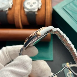 Superclone Datejust Chocolate Dial 126331 Jubilee Close-Up Focus