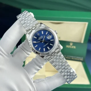 Superclone Datejust Blue Dial 126334 Jubilee Close-Up Focus