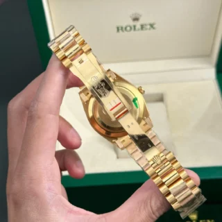 Day-Date Champagne Dial Fluted Bezel Gold Presidential Bracelet