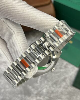 Superclone Rolex Day-Date Ice Blue Diamond Dial 228236-0006 40 mm - Image 6