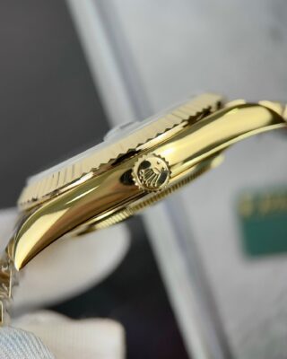 Superclone Rolex Day-Date Bright Black Diamond Dial 228238-0004 40 mm - Image 7