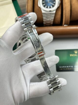 Superclone Rolex Day-Date Bright Black Diamond Dial 228236-0004 40 mm - Image 7