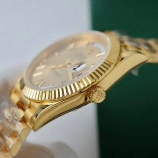 Superclone Rolex Day-Date Roman Champagne Dial 228238 40 mm - Image 8