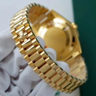 Superclone Rolex Day-Date Roman Champagne Dial 228238 40 mm - Image 9