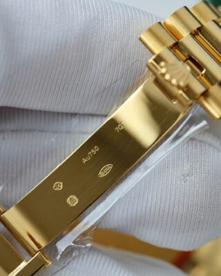 Superclone Rolex Day-Date Roman Champagne Dial 228238 40 mm - Image 10