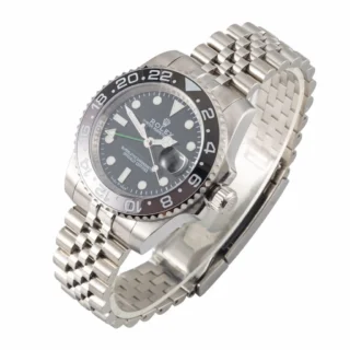 Alternative view of Replica Rolex GMT-Master II 126710GRNR "Bruce Wayne" Jubilee