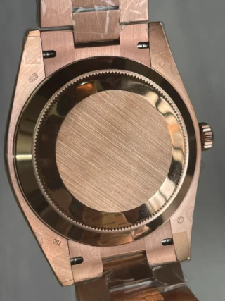 Superclone Rolex Day-Date Olive Dial 128235 36 mm - Image 5