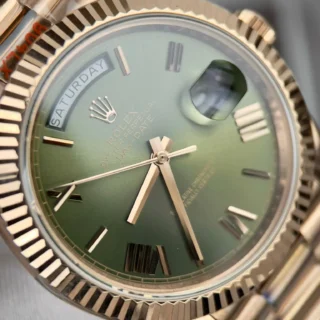 Day-Date. Olive Dial Fluted Bezel Rose Gold Presidential Bracelet
