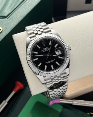 Alternative view of Rolex Datejust Black Dial 126334-0018 41 mm