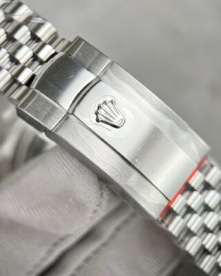 Rolex Datejust White Roman Dial 126334-0024 41 mm - Image 9