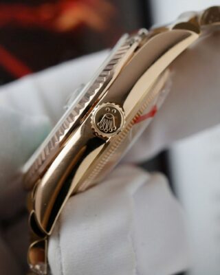 Superclone Rolex Day-Date Turquoise Dial 128235 40 mm - Image 8