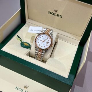 Alternative view of Rolex Datejust Mother of Pearl Dial 126231-0021 36 mm