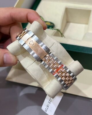 Rolex Datejust Mother of Pearl Dial 126231-0021 36 mm - Image 9