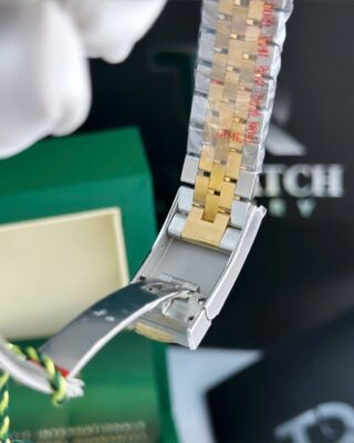 Rolex Datejust Champagne Diamond Dial 126333-0012 41 mm - Image 9
