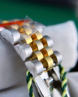 Rolex Datejust Champagne Diamond Dial 126333-0012 41 mm - Image 10