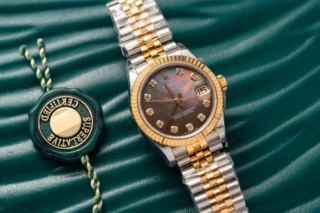 Datejus Black Pearl Dial Fluted Bezel Two Toned Jubilee Bracelet