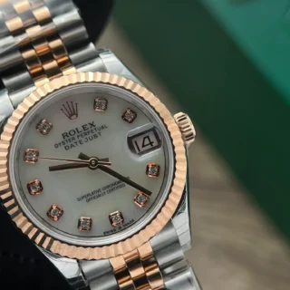 Datejust Pearl Dial Fluted Bezel Two Toned Rose Gold Jubilee Bracelet