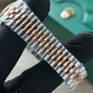 Datejust Pearl Dial Fluted Bezel Two Toned Rose Gold Jubilee Bracelet
