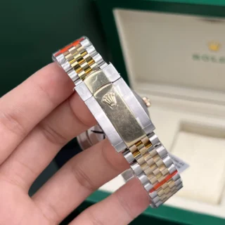 Datejust Pearl Dial Fluted Bezel Two Toned Gold Jubilee Bracelet