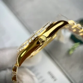 Day-Date Champagne Dial Diamond Bezel Gold Presidential Dial