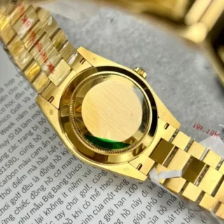 Day-Date Champagne Dial Diamond Bezel Gold Presidential Dial