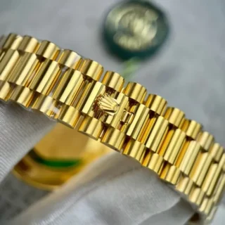 Day-Date Champagne Dial Diamond Bezel Gold Presidential Dial