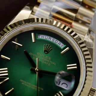 Day-Date Green Ombre Dial Fluted Bezel Yellow Presidential Bracelet