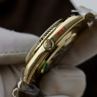 Day-Date Green Ombre Dial Fluted Bezel Yellow Presidential Bracelet