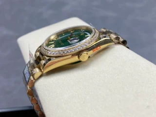 Day-Date Green Ombre Dial Diamond Bezel Presidential Dial