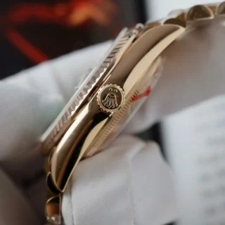 Day-Date Turquoise Diamond Dial Fluted Rose Presidential Bracelet