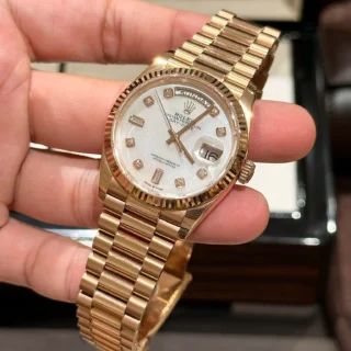 Day-Date Pearl Dial Rose Gold Presidential Bracelet