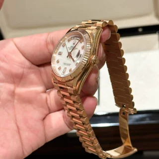 Day-Date Pearl Dial Rose Gold Presidential Bracelet