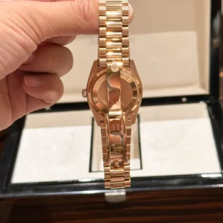 Day-Date Pearl Dial Rose Gold Presidential Bracelet